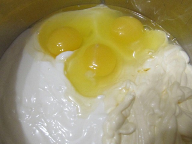 Яичница из майонеза