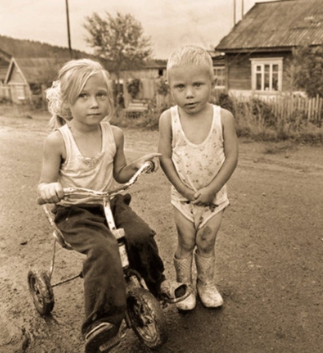 Детство босоногое