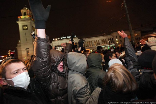 Беспорядки в Москве - продолжение возле Киевского