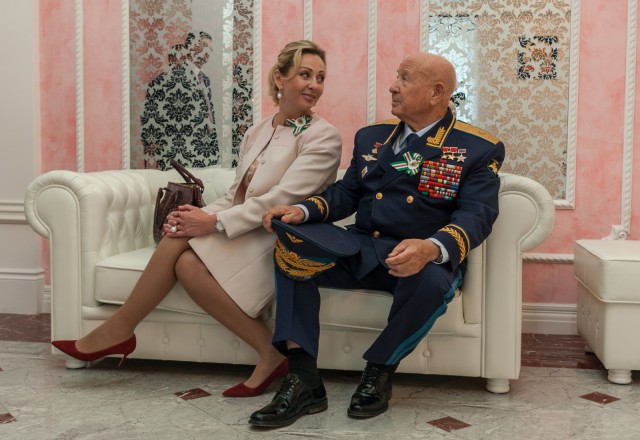 Космонавт Леонов назвал Лозу "засранцем" и "молдаванином хреновым"