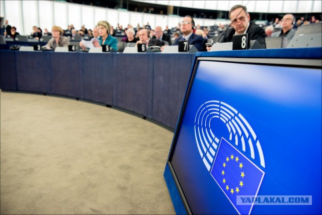Европарламент перенес рассмотрение "безвиза" для Украины на апрель