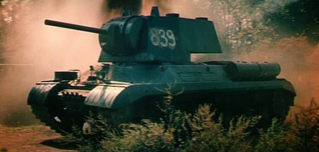 Заброшенные танки ИС-2М с башнями КВ и самоходки ИСУ-152