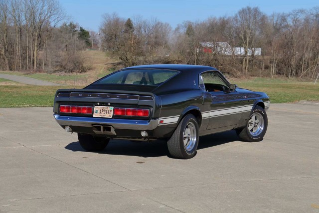 60 лет Shelby Mustang. Красивых автофото пост к юбилею