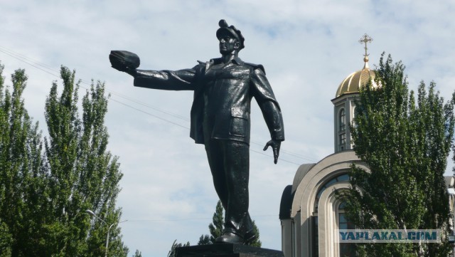 Тамбовский волк тебе товарищ...