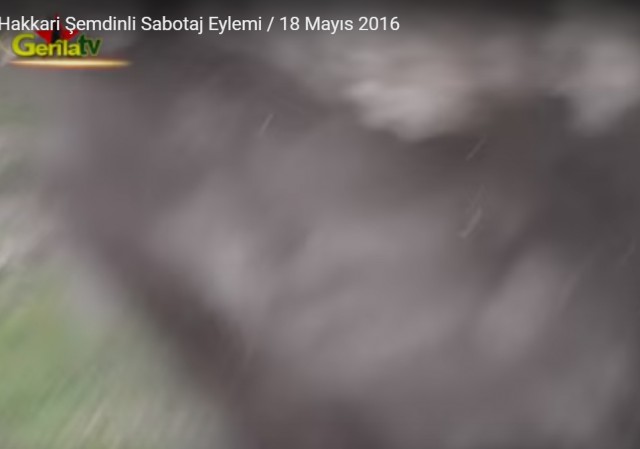Курды VS туркецкая военная автоколонна
