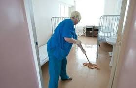 В 00:00 карета превращается в тыкву, а уборщица в санитарку