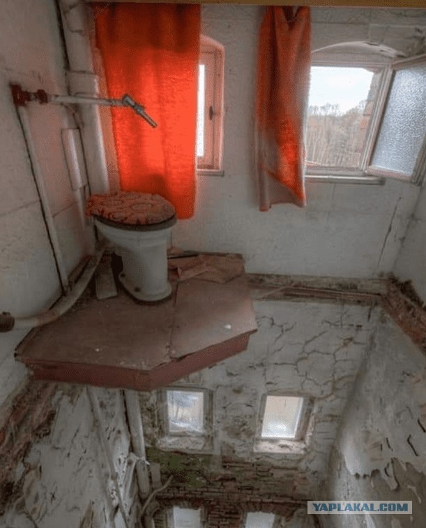 Подборка туалетов, куда вы бы не захотели пойти