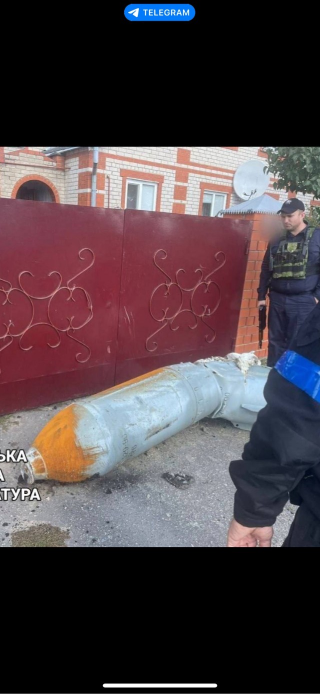 В Краснодаре заметили грузовик, перевозящий мощнейшие авиабомбы ФАБ-500, — сообщают росСМИ