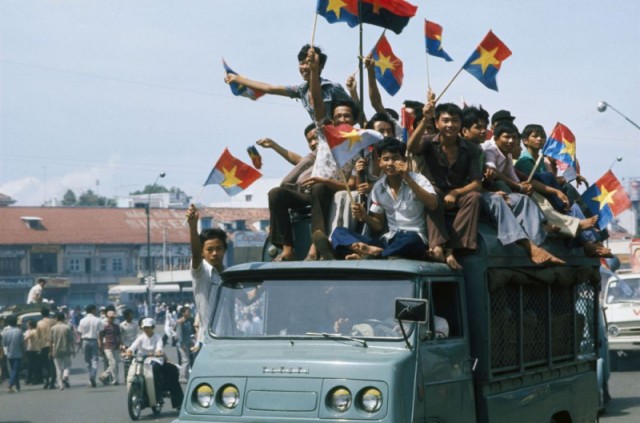 День в истории. Как американцы бежали из Вьетнама