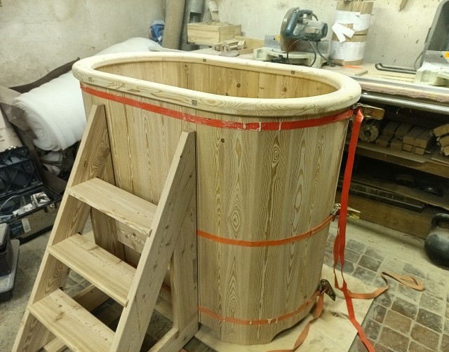 Кресло в стиле Кантри