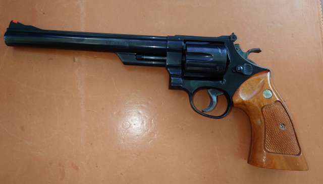 Черная Пятница и Smith & Wesson Model 29-2