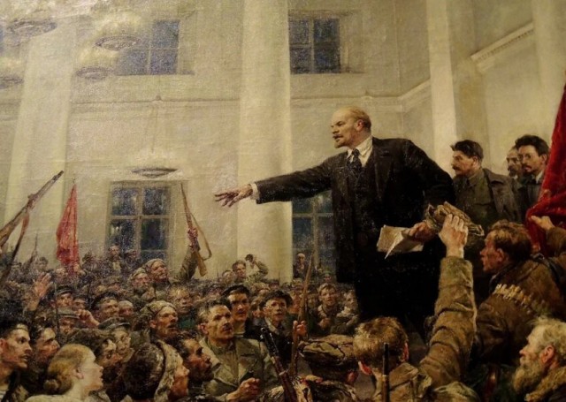 Почему низкая зарплата и скотские условия труда — путь к разрушению общества?