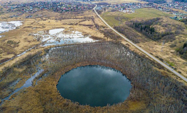 Бездонное озеро: водоем в России, в котором уже почти 200 лет не могут найти дно