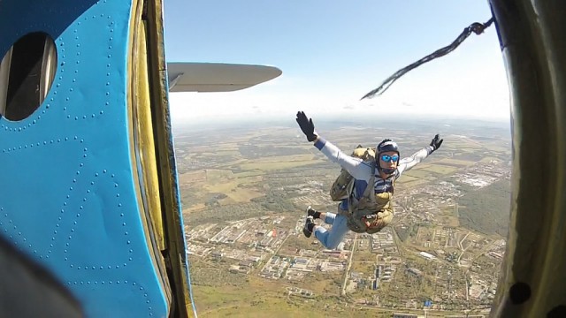 Первый прыжок с парашютом