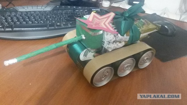 Жена хочет подарить на 23 февраля трусы и носки
