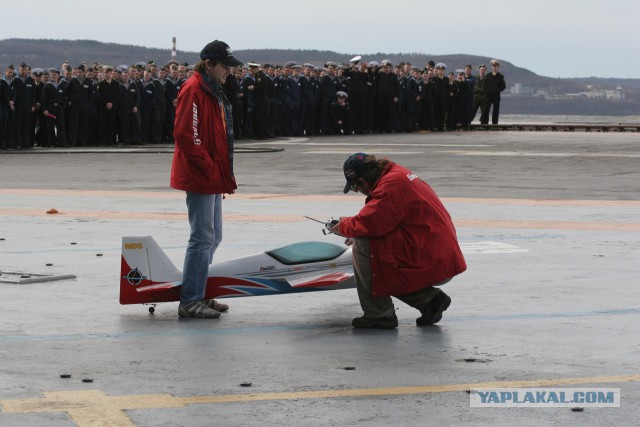 Авианосец «Адмирал Кузнецов». Или как его ласково называют моряки - "Кузя"