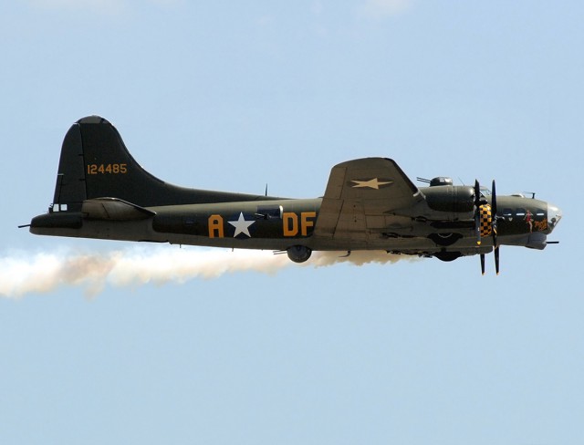 Легендарная машина войны: Boeing B-17 Летающая Крепость