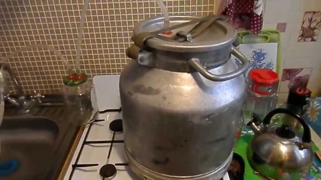 Самогонный аппарат разнес квартиру жилого дома в Иркутской области