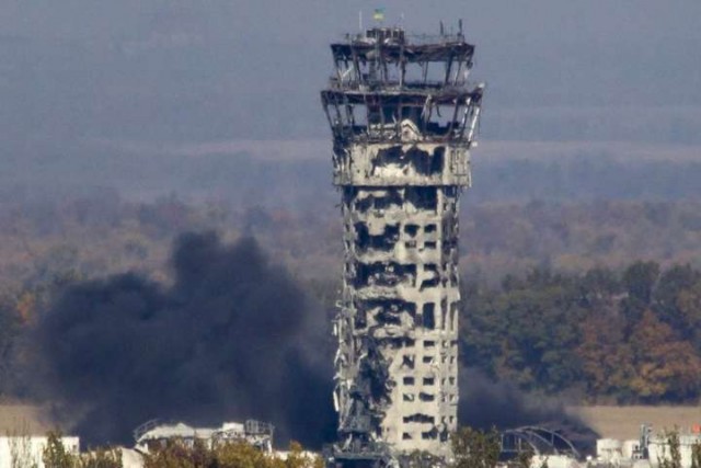 Храбрый боец языковой войны одержал убедительную победу над работницей почты