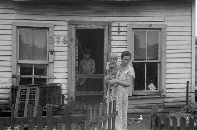 Зачем тратить миллионы долларов на антиком. пропаганду, если коммунизм невозможен?