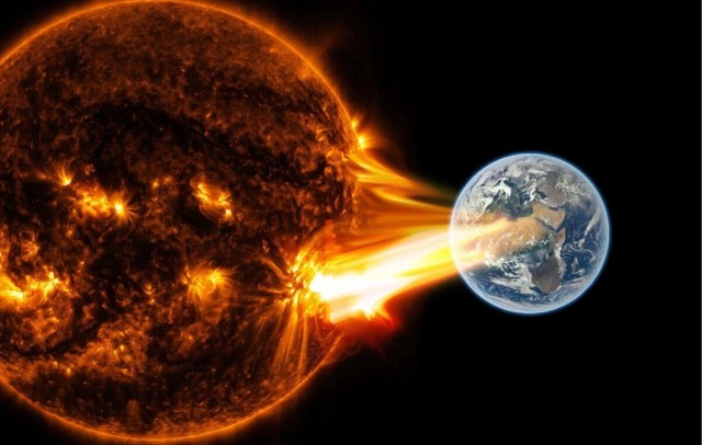 На Солнце появилась новая гигантская дыра. Она в 20 раз больше Земли. Ждем мощнейшую магнитную бурю