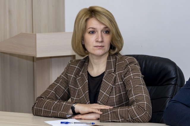 Вместо Купецкой, незаконно выдавшей мигрантам сертификат на квартиру, ответит её зам