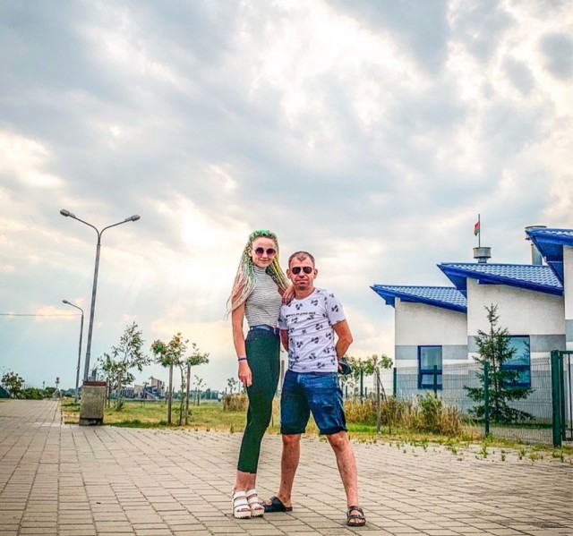 До девочек начало доходить