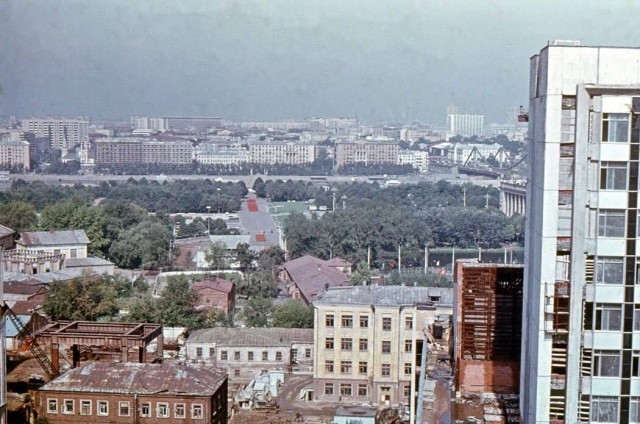 Москва и москвичи. Двадцатый век. 03.08.25