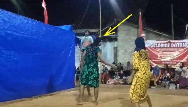 Никогда не знаешь, откуда прилетит