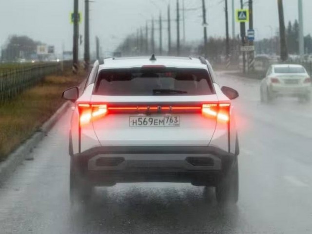 АВТОВАЗ начал тестировать Азимут без маскировки