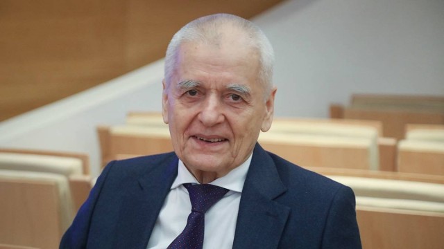 Академик Онищенко назвал средний возраст рождения первенца у россиянок - это 30 лет