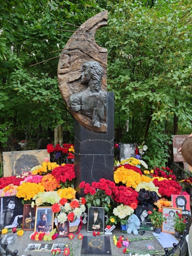 Виктор, в наших сердцах