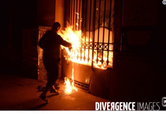В Париже задержали Петра Павленского за поджог Банка Франции