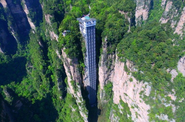 10 самых невероятных лифтов в мире