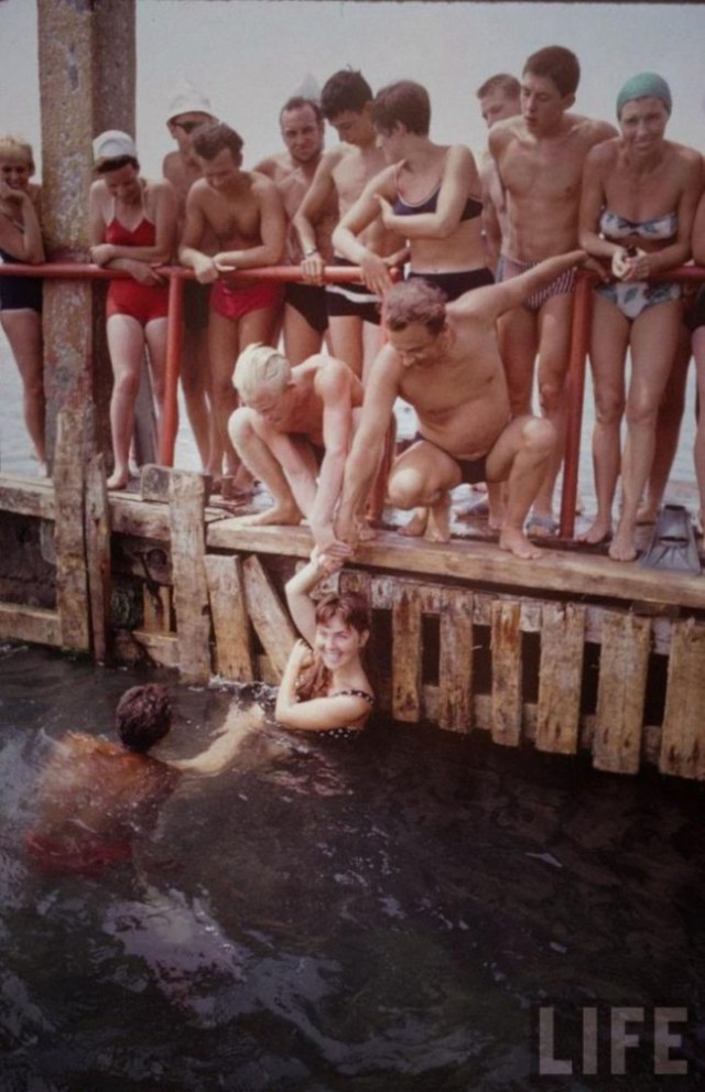 Девушки СССР! Ностальгический обзор: 95 редких фотографий