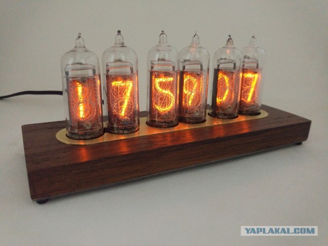 Часы на лампах Nixie clock себе или в подарок 3