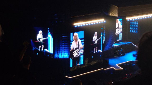 Can U Feel It?! AC/DC