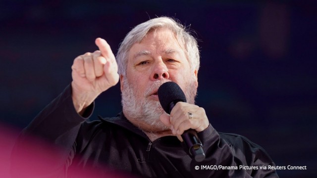 Соучредитель корпорации Apple Стив Возняк выступит на мероприятии "Облачные города. Форум о будущем городов БРИКС" в Москве 17-18 сентября