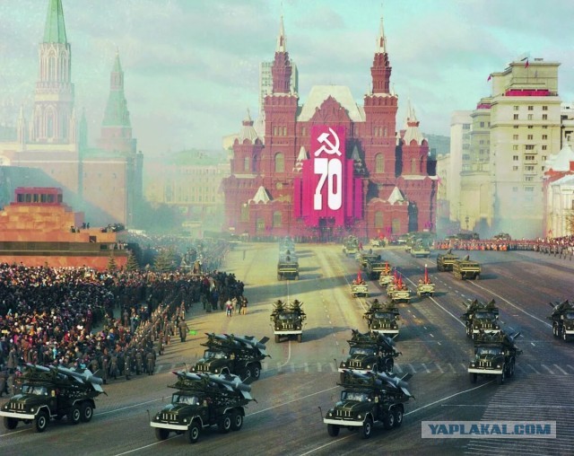 «Красный день календаря». О том как праздновали 7 ноября в СССР
