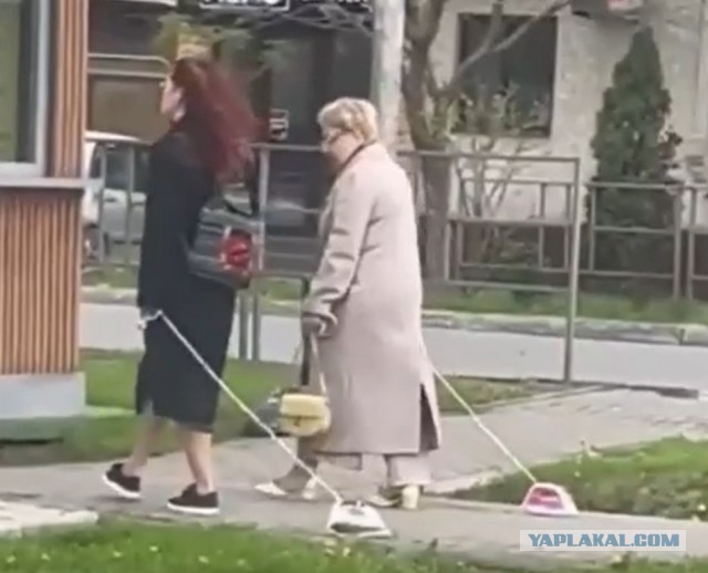 Киану Ривз забыл выключить утюг