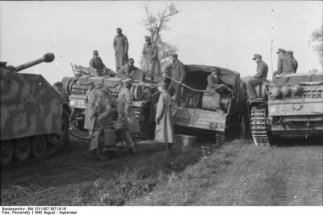 StuG III под кличкой "Гадюка", самая массовая в производстве с которой пришлось встретиться нашим дедам.