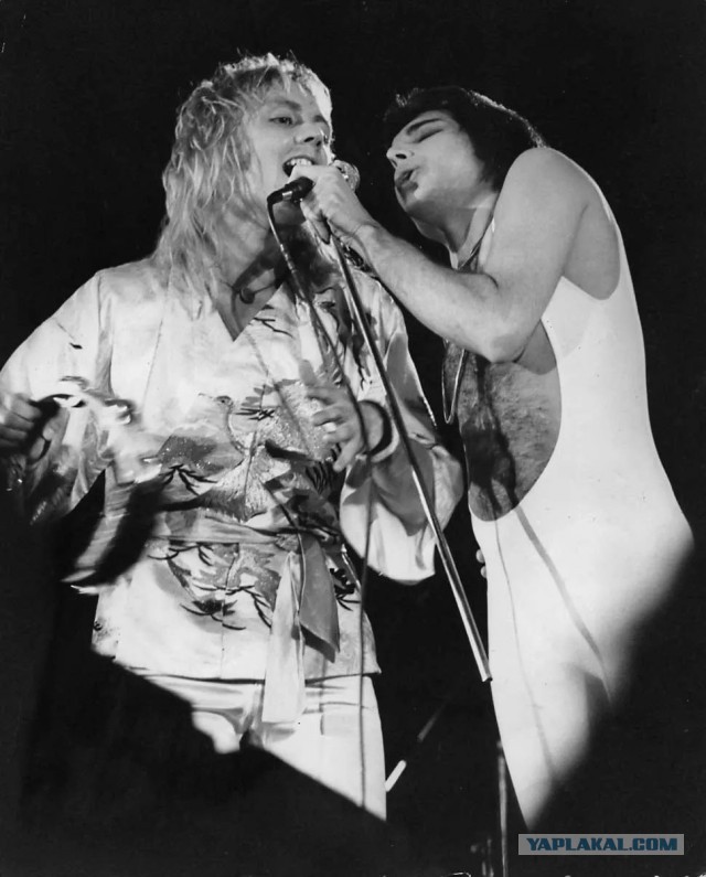 Музыка и музыканты: Queen-"A Day at the Races"