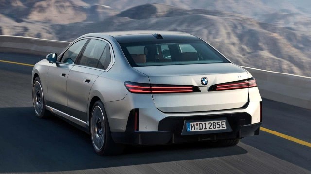 BMW представила новую «семёрку»