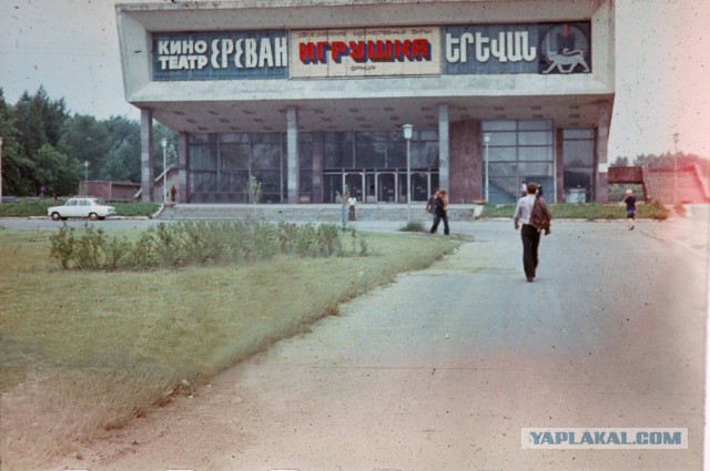 А давайте запретим кинотеатры, чтобы люди там случайно не сгорели