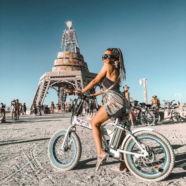Экстравагантные посетители фестиваля "Burning Man 2019"
