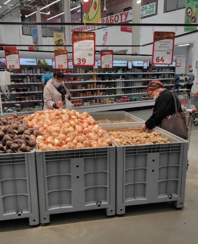 В Беларуси вводится регулирование цен на все основные продукты питания