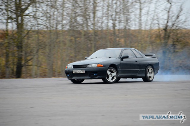Nissan GT-R R32: высокотехнологичная 25лет ракета