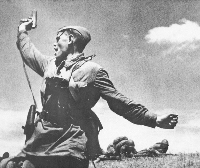 А есть и человеческие лица!