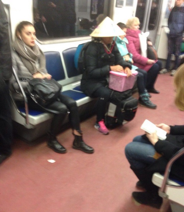 Свежая подборка модников из нашего метро