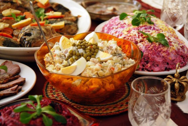 Названы самые популярные новогодние блюда в России